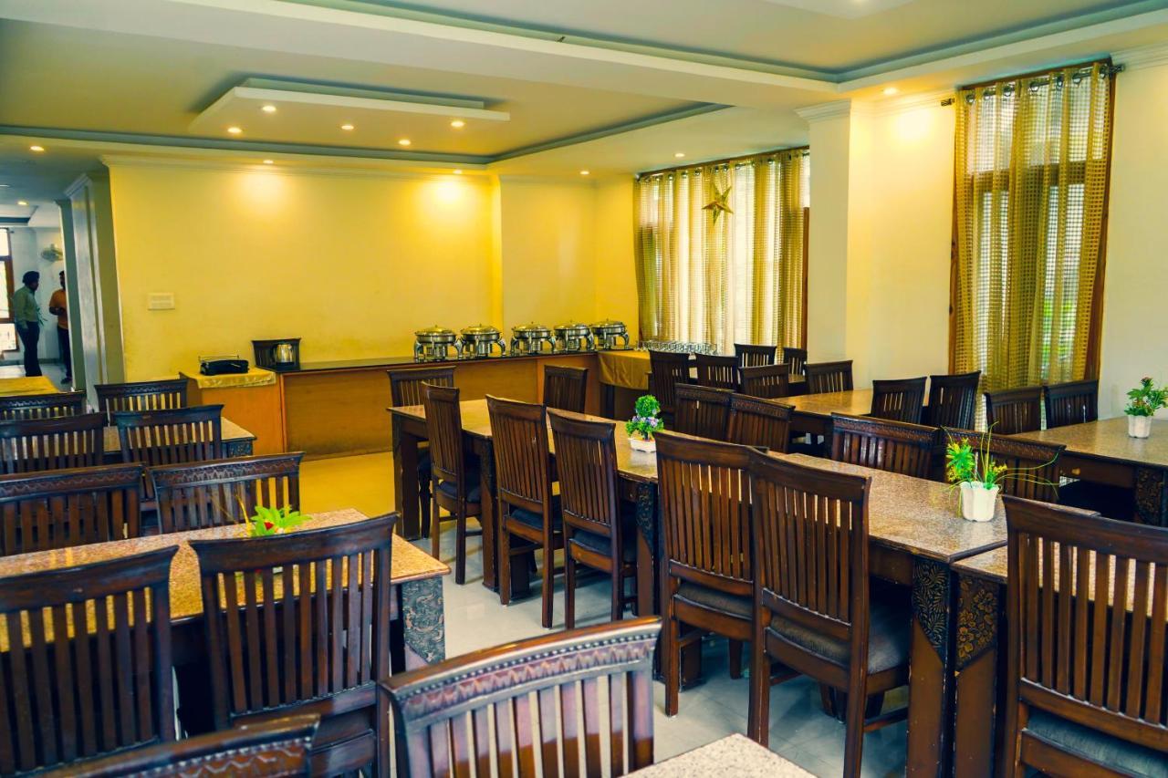 Hotel Akash Regency Manali  Bagian luar foto