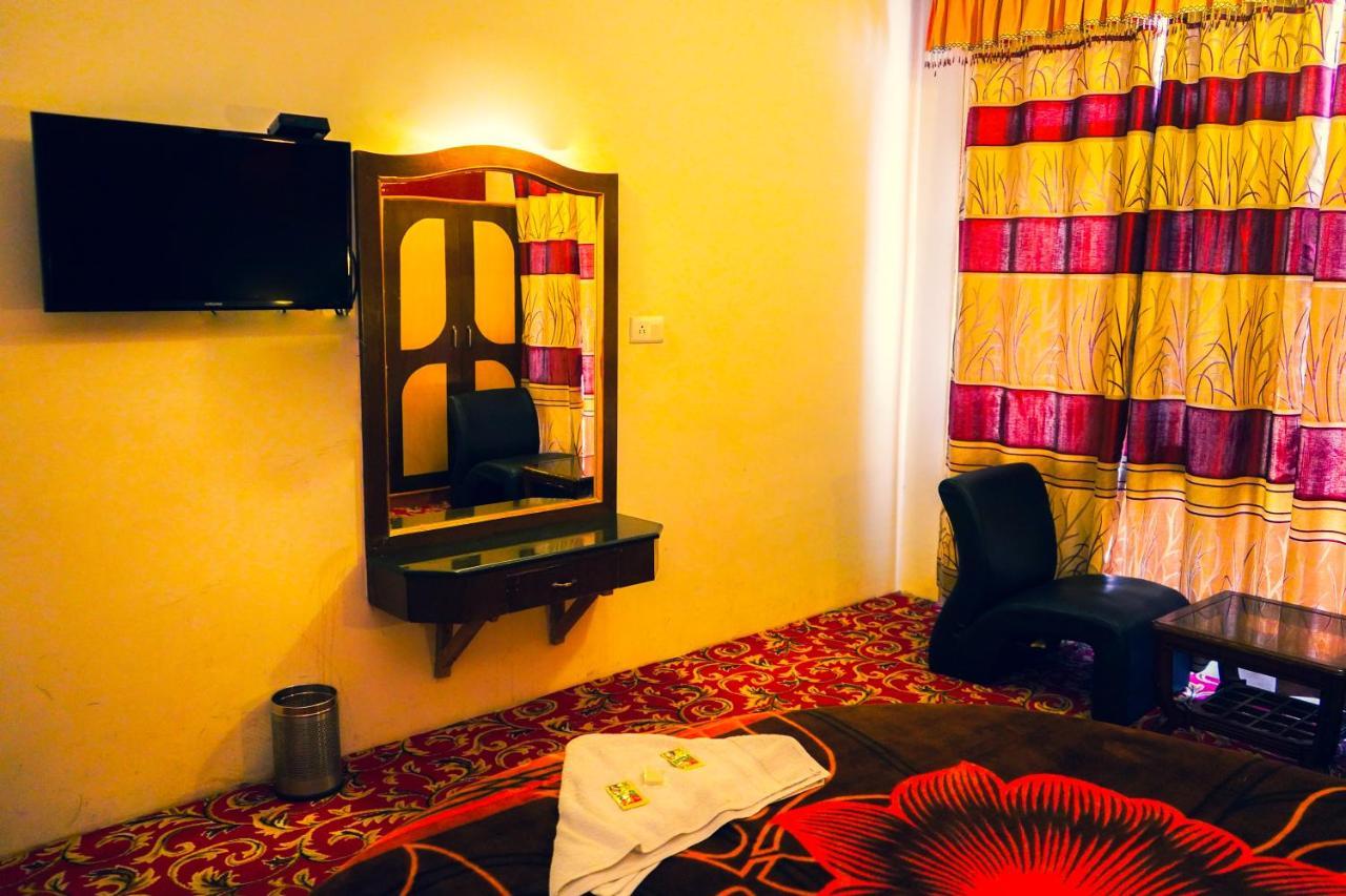 Hotel Akash Regency Manali  Bagian luar foto