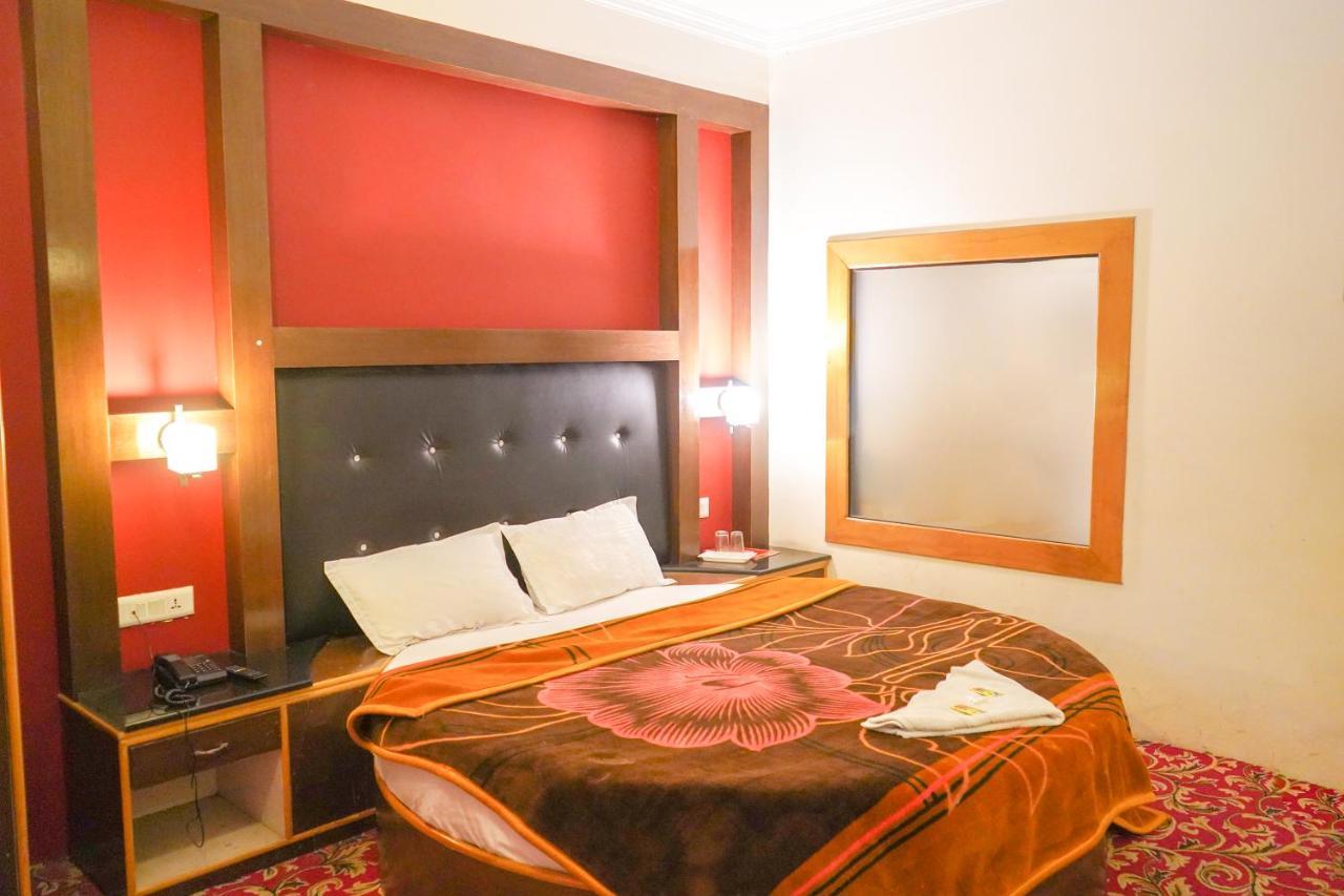 Hotel Akash Regency Manali  Bagian luar foto