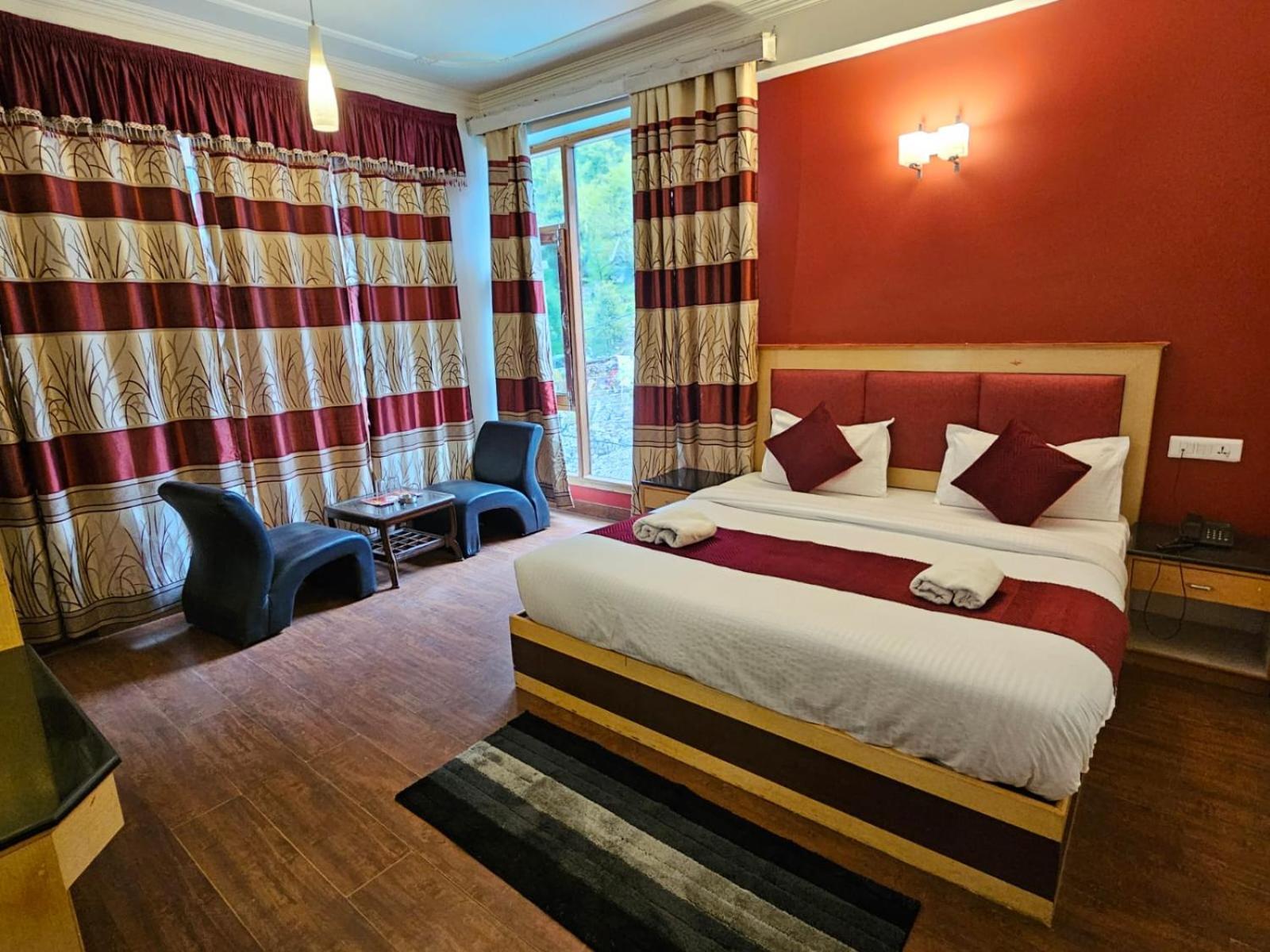 Hotel Akash Regency Manali  Bagian luar foto